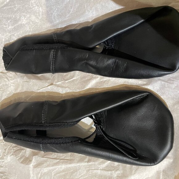 Youth Daisy Ballet Shoes Size 1.5M  Black NWT - Picture 3 of 4